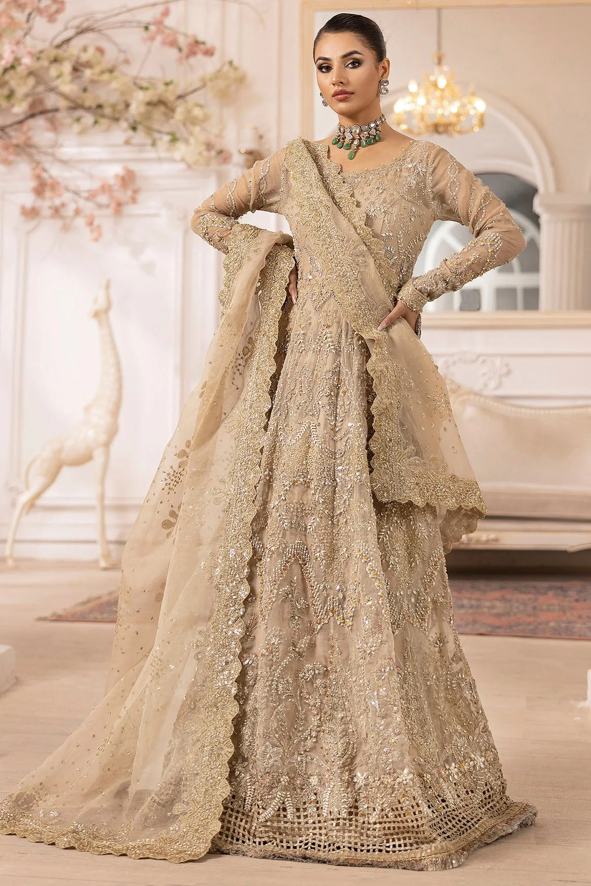 4940-LAIRA EMBROIDERED ORGANZA STITCHED
