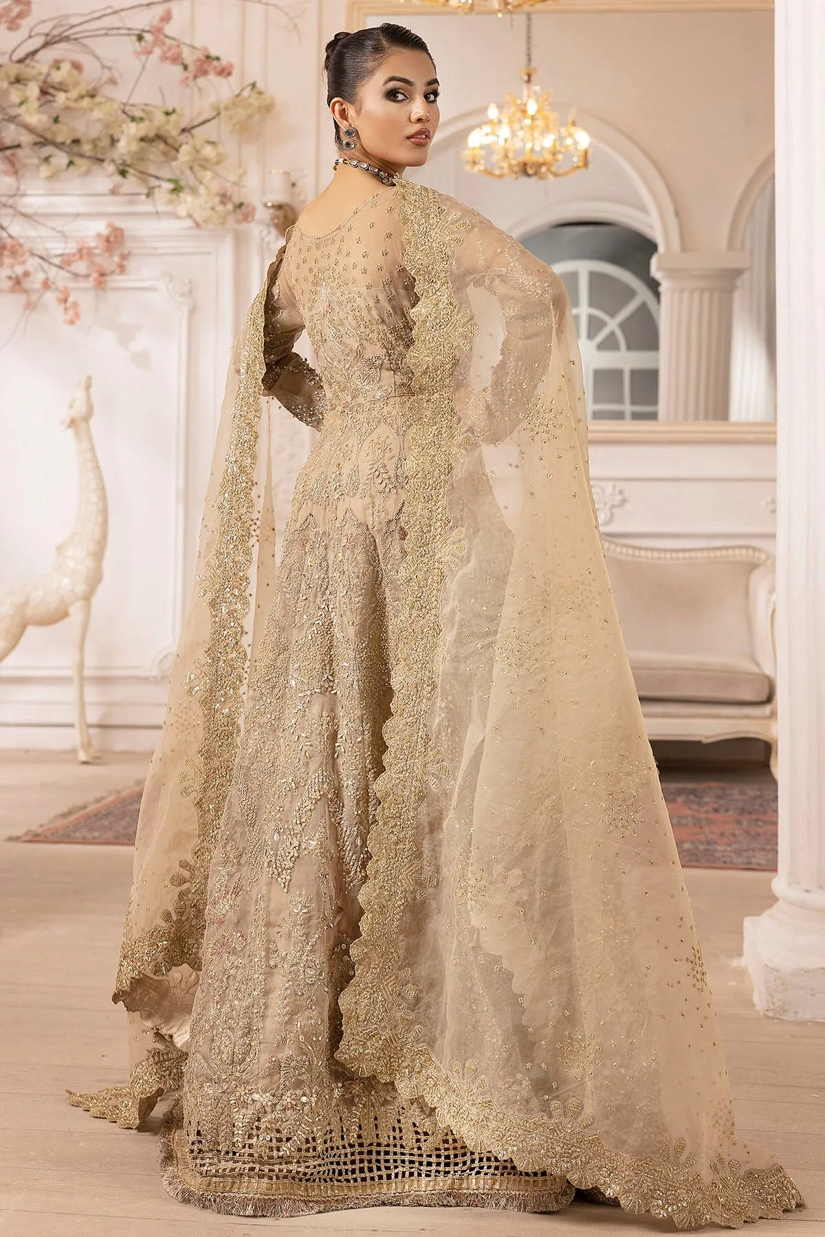 4940-LAIRA EMBROIDERED ORGANZA STITCHED